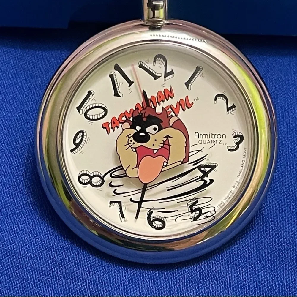 Looney Tunes Tasmania Devil watch
